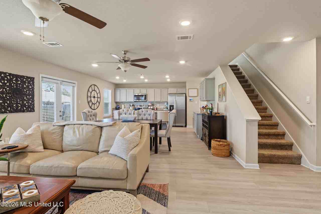 9337 Lexi Ln - Photo 4 of 27