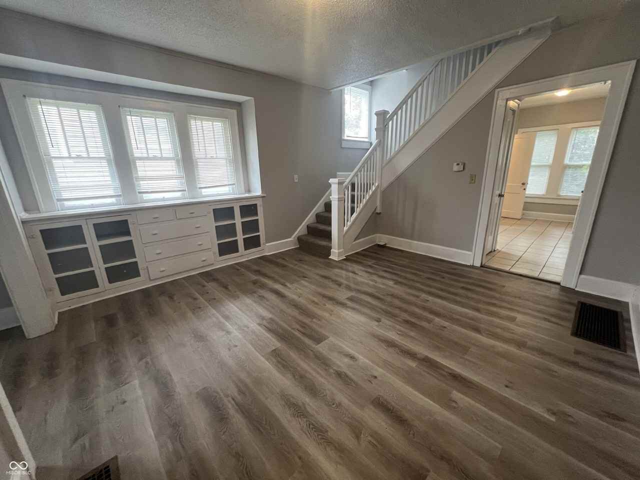 3948 Boulevard Pl - Photo 4 of 21