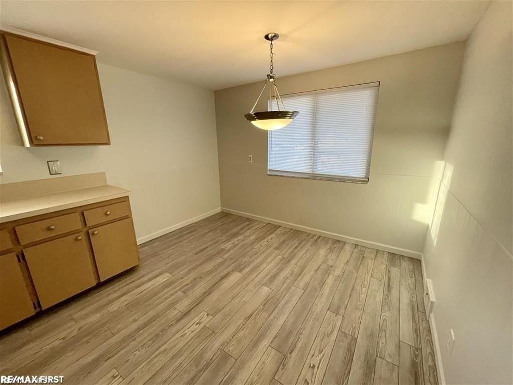 17982 Bayne St - Photo 7 of 14