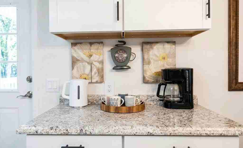 184 Hibiscus Dr #1 - Photo 4 of 15