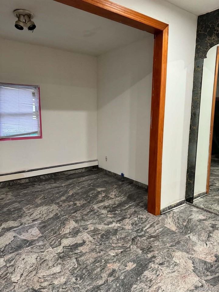 9414 108th Ave - Photo 3 of 4