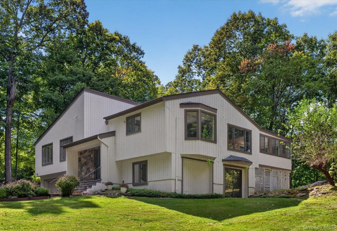 103 Old Highland Tpke - Photo 4 of 47