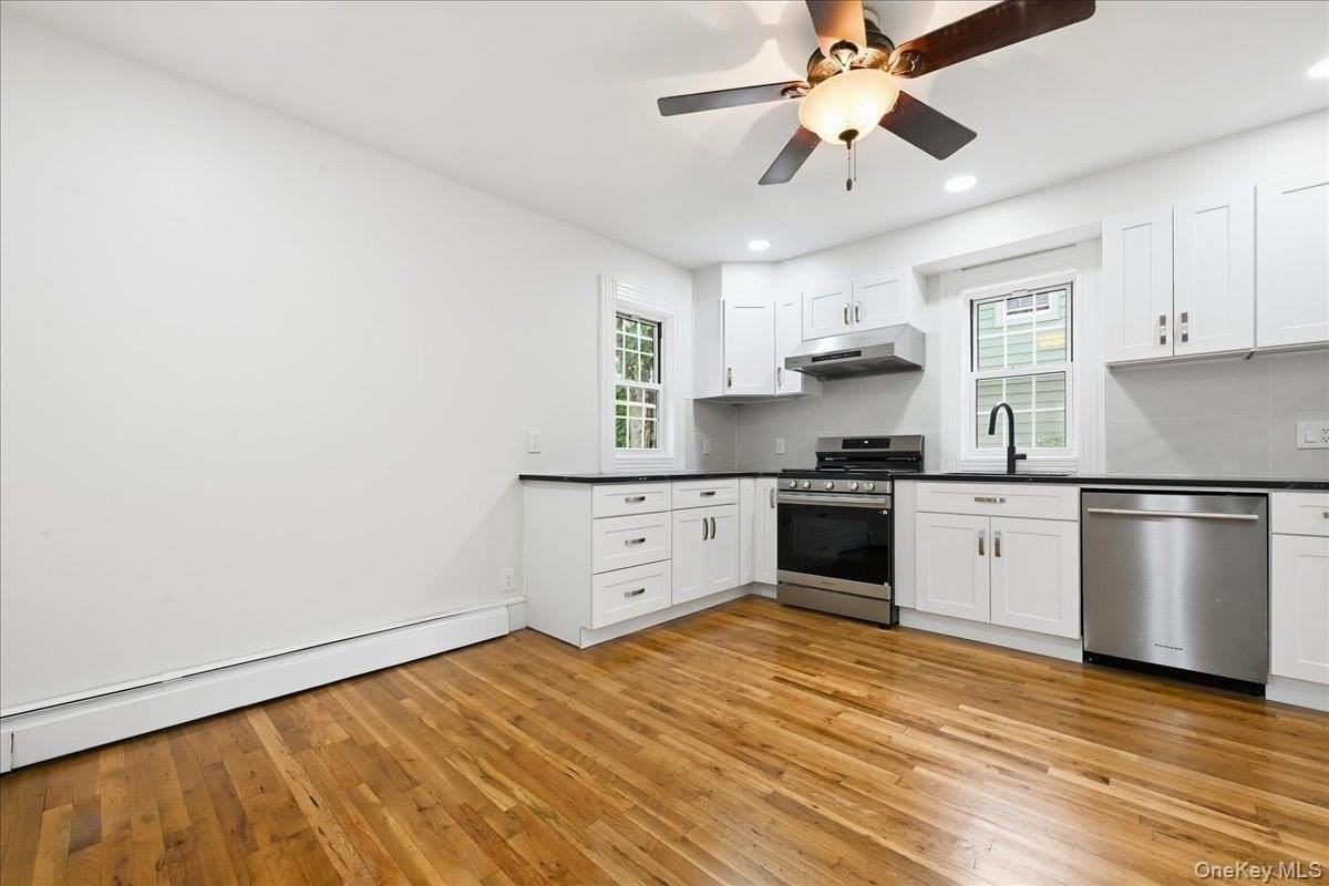 42 Chestnut St - Photo 7 of 22