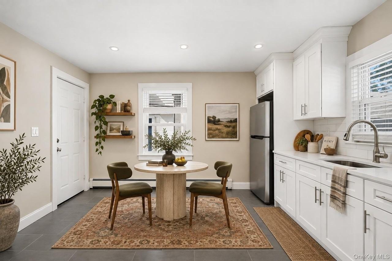 352 Willett Ave #1 - Photo 5 of 18