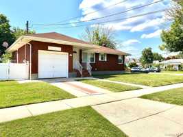 featured image of 106 Kennedy Ave