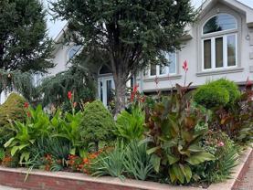 548 S Strong Ave - Photo 1 of 1