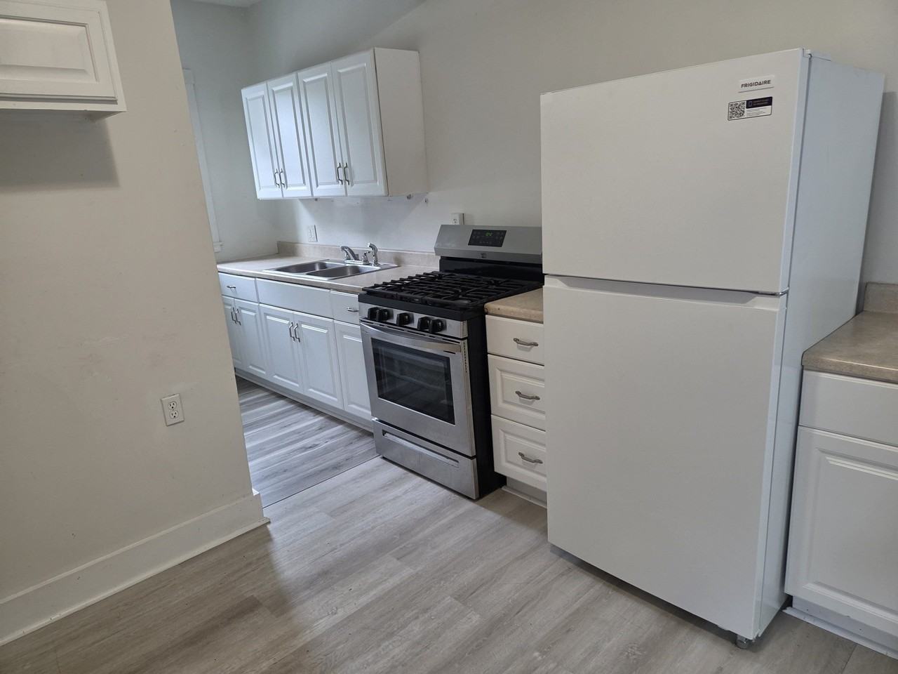 29 Beech St #A - Photo 7 of 21