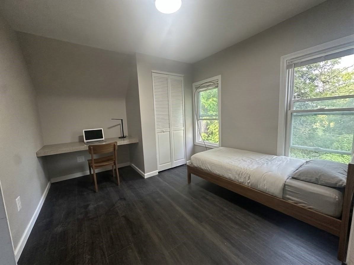 39 Cortland St #3 - Photo 7 of 10