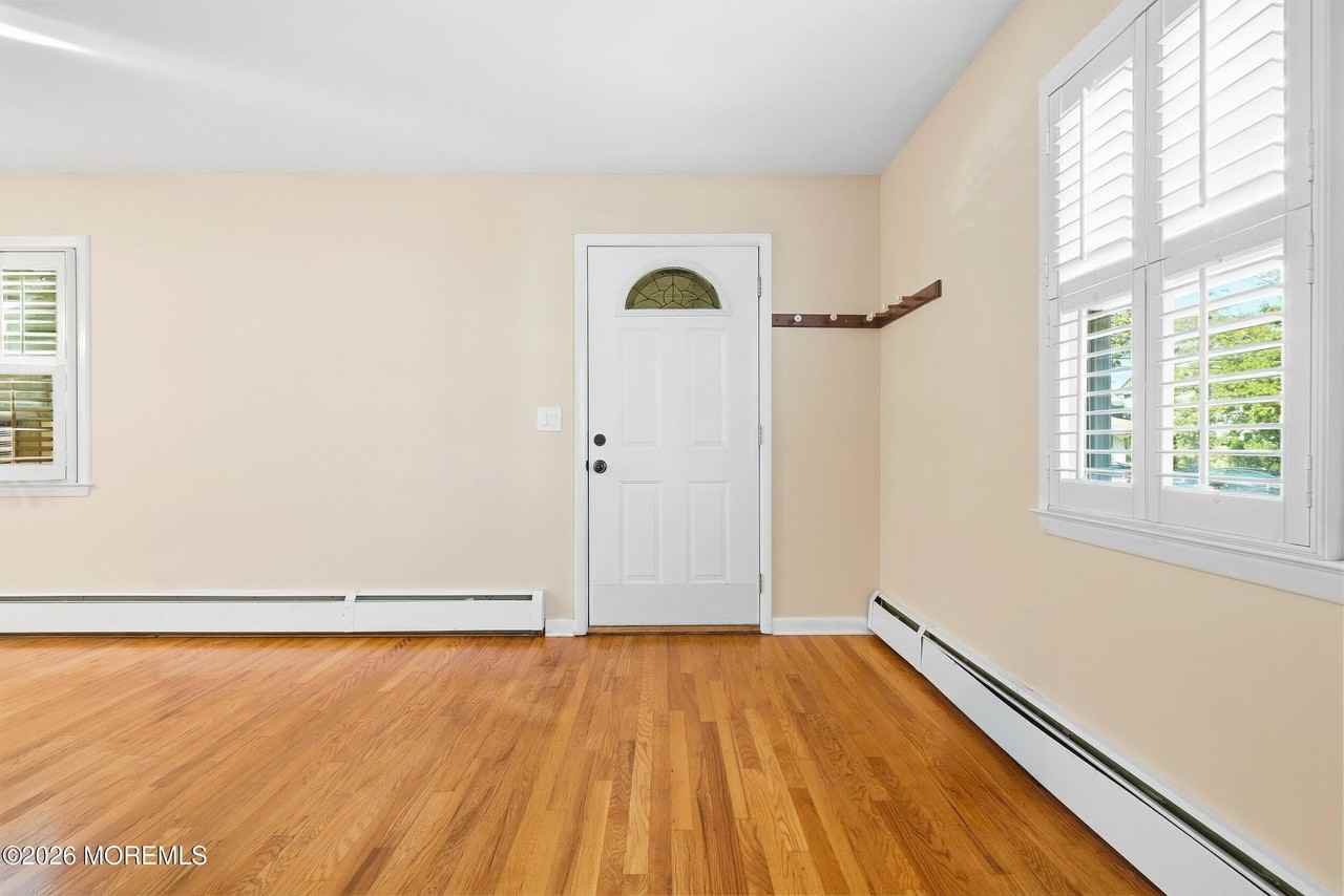 140 Main Ave - Photo 7 of 49