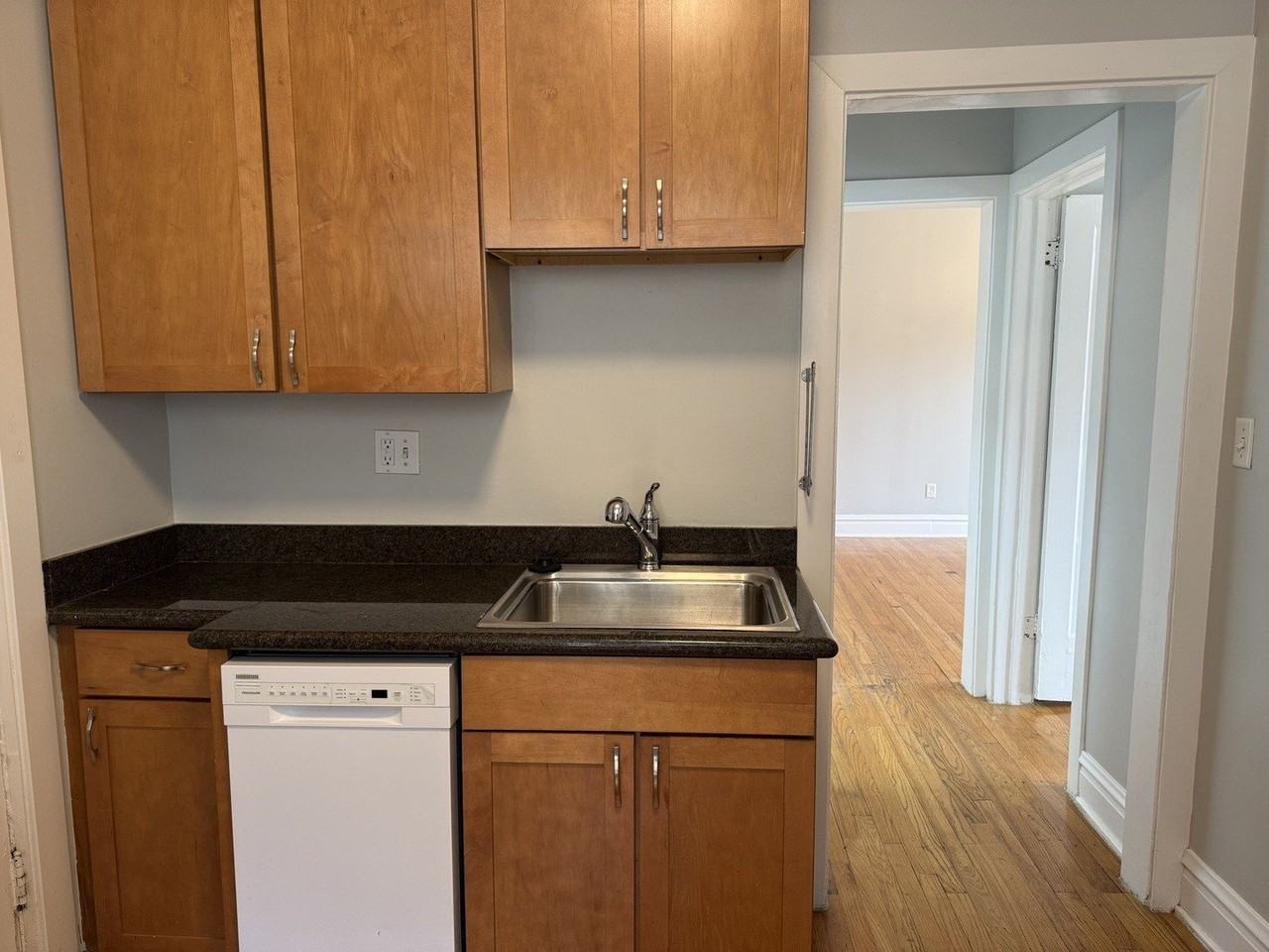 201 Washington Blvd #1N - Photo 7 of 17