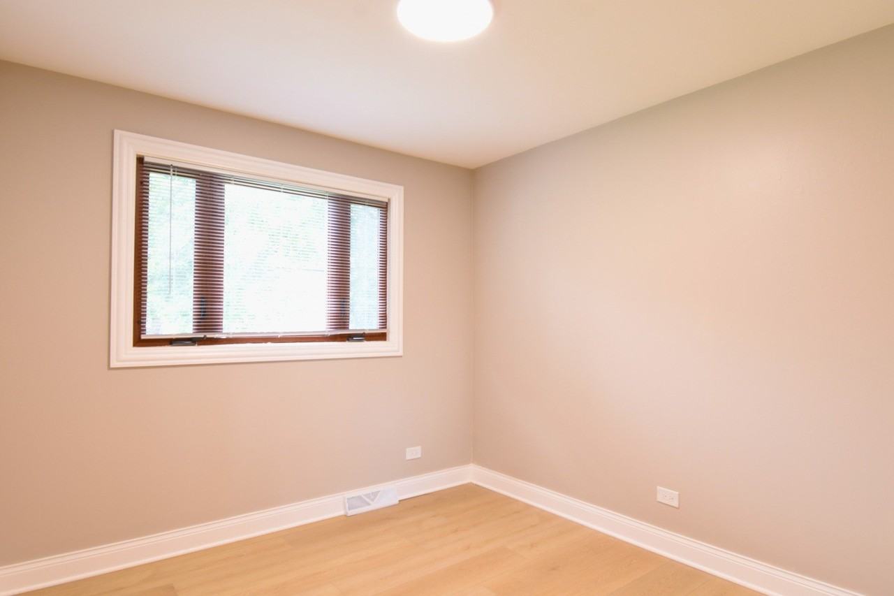 515 N La Londe Ave - Photo 6 of 18
