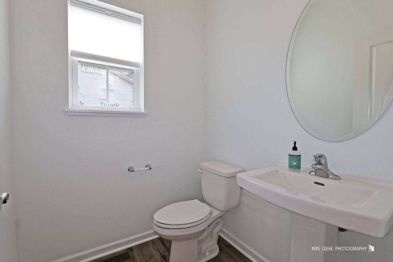 2490 Olivia - Photo 4 of 24