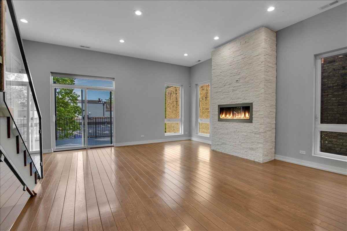 1821 W Armitage Ave #3W - Photo 5 of 28