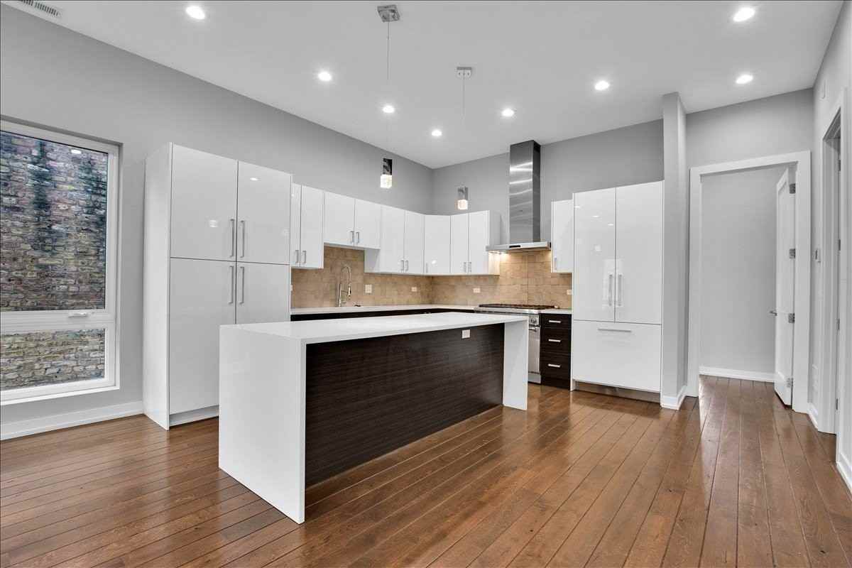 1821 W Armitage Ave #3W - Photo 7 of 28