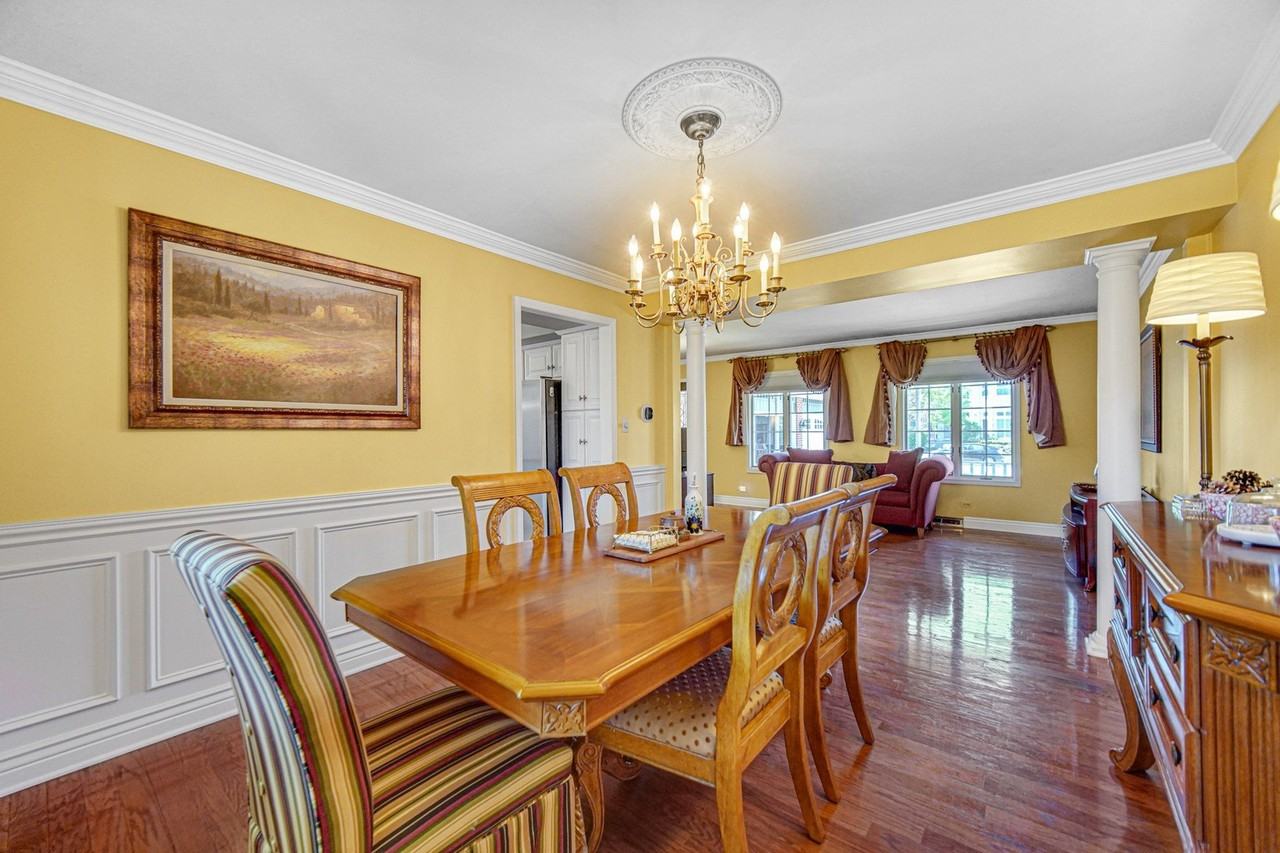 10700 Churchill Dr - Photo 5 of 47