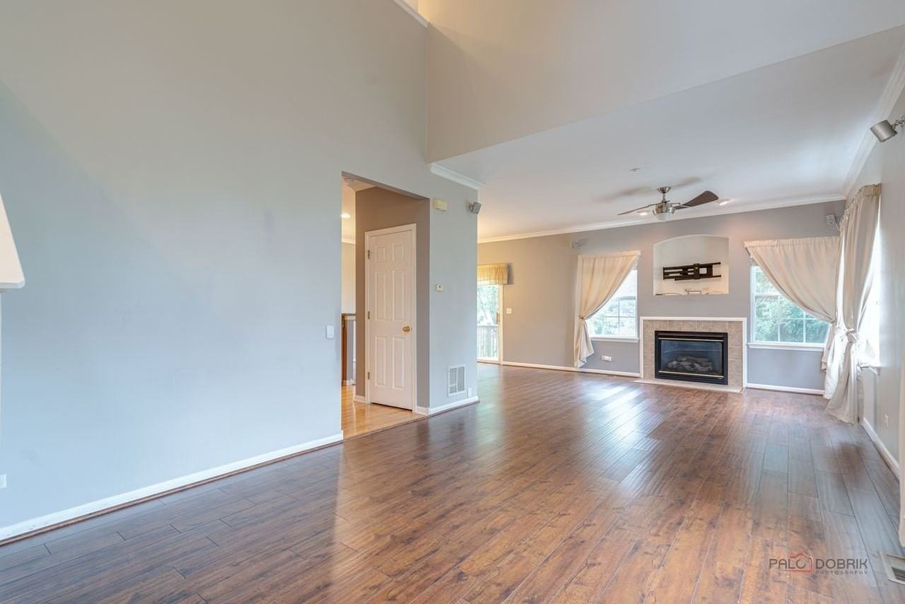 1880 Maureen Dr #1880 - Photo 6 of 32