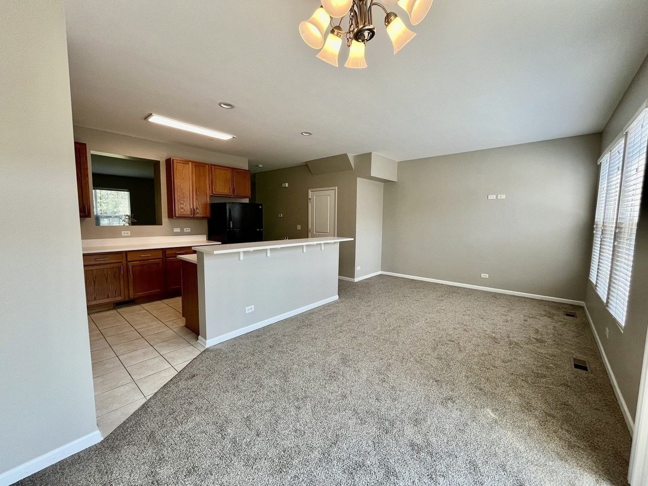 S057 Kerry Ct - Photo 5 of 27