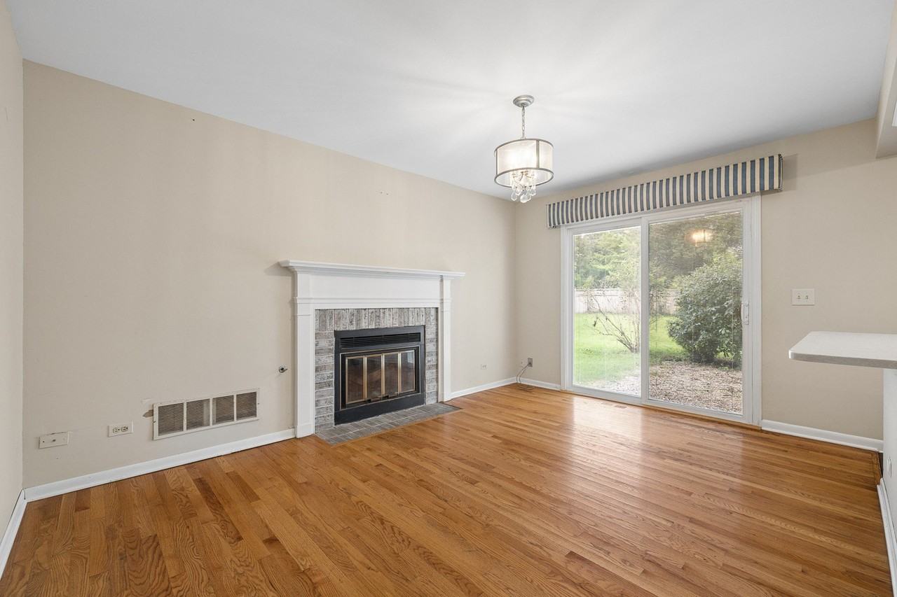 2013 Vanderbilt Ct - Photo 7 of 17