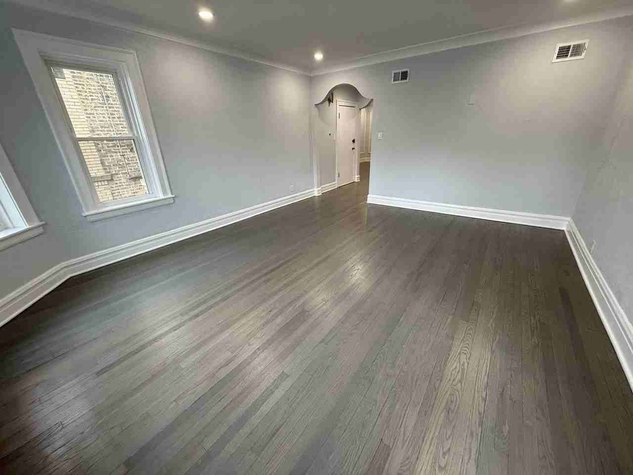 2827 W Lunt Ave #1 - Photo 6 of 14