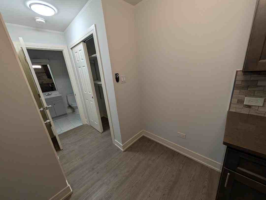 7840 W 103rd St #8 - Photo 7 of 9
