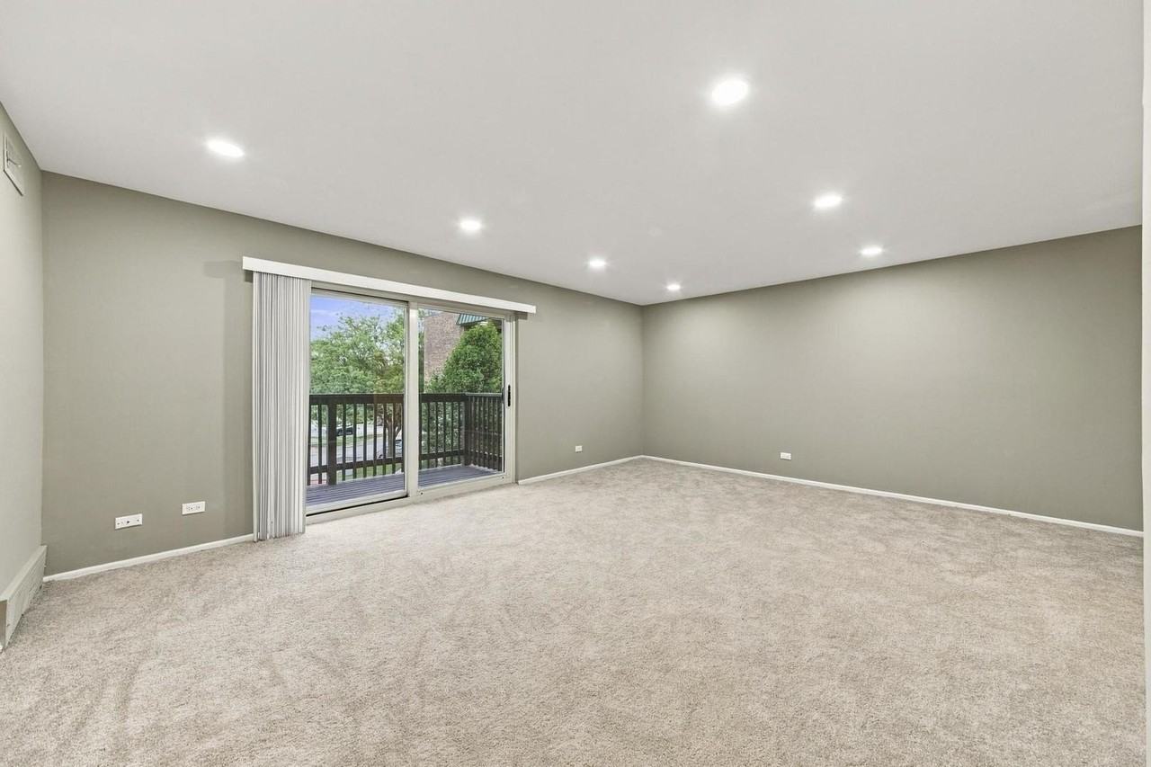 675 Grove Dr #304 - Photo 3 of 13