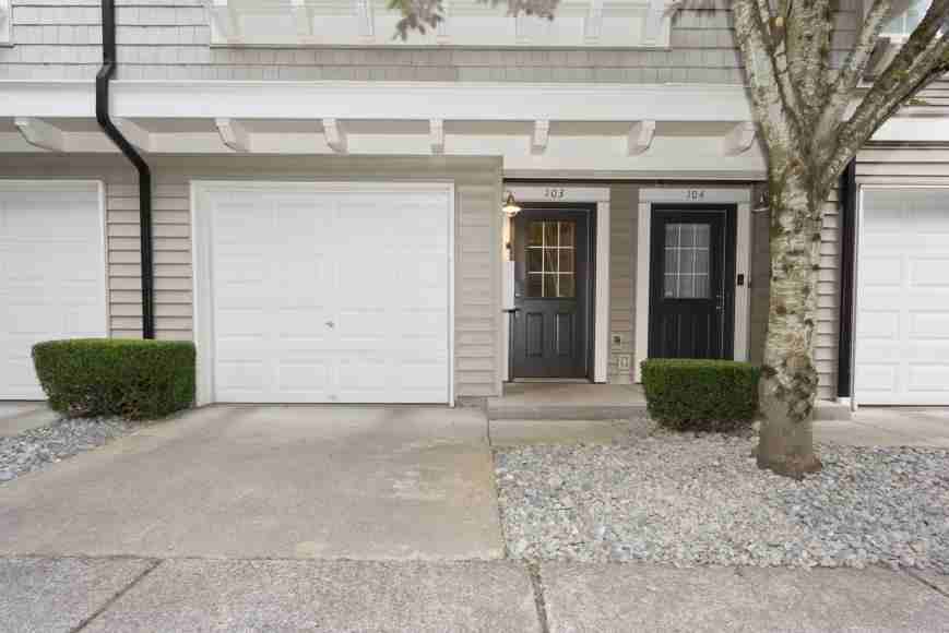 18242 Northeast 96th Way - 1Unit 103 - Photo 2 of 10