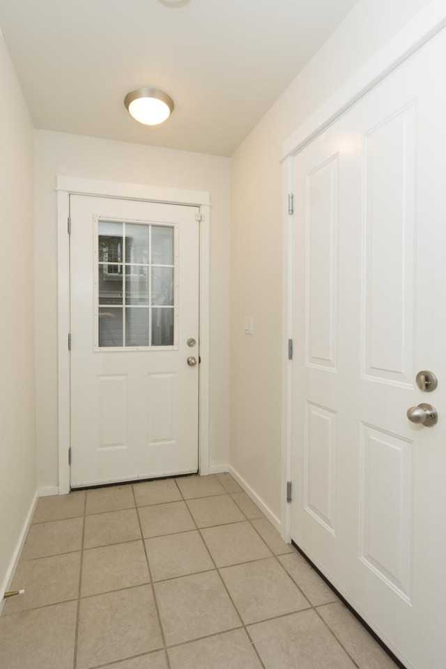 18242 Northeast 96th Way - 1Unit 103 - Photo 5 of 10