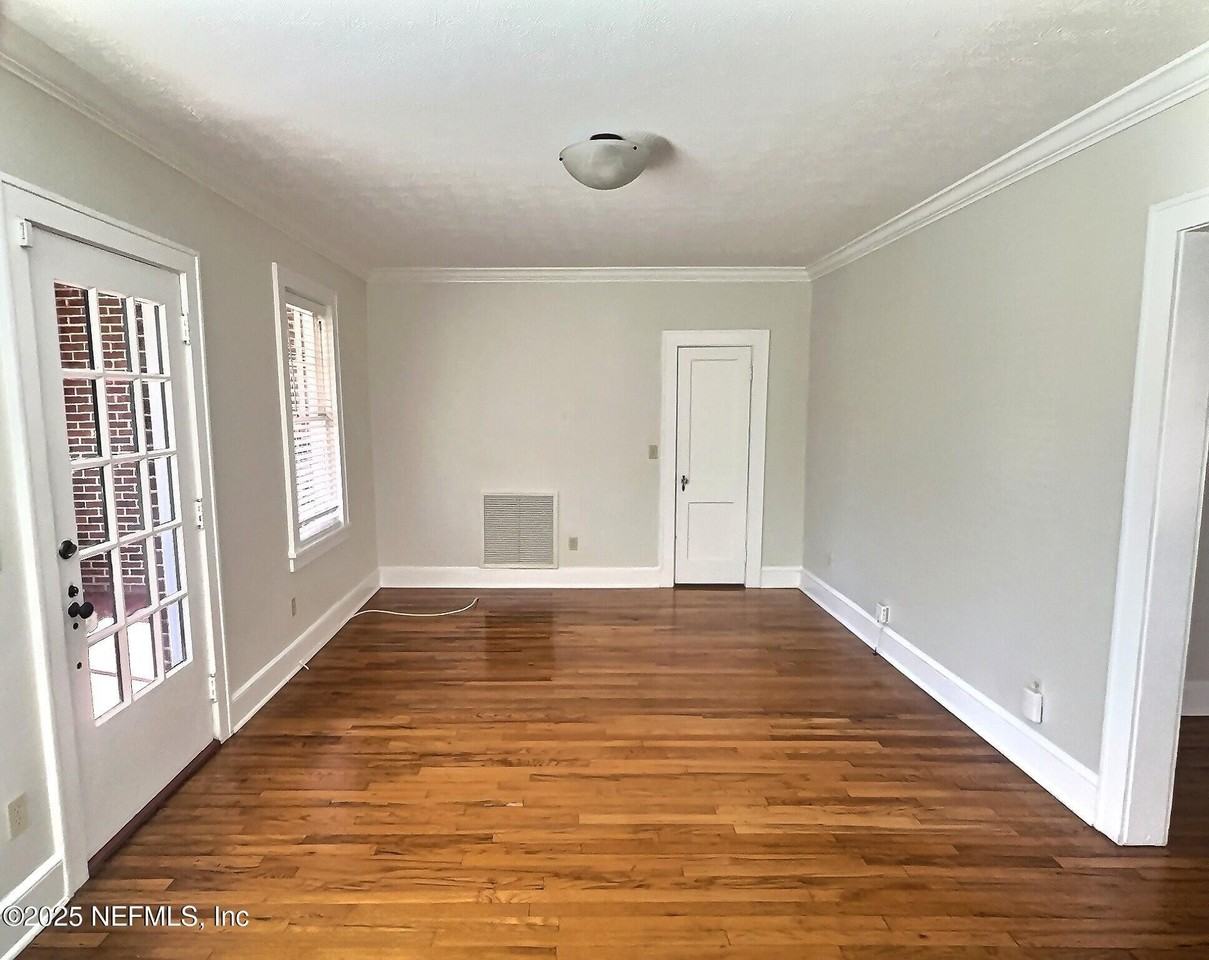 2251 Post St - Photo 4 of 27
