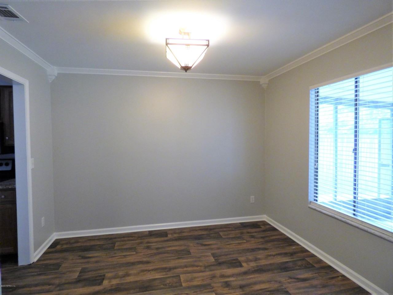 10526 Anchorage Cove Ln - Photo 6 of 14