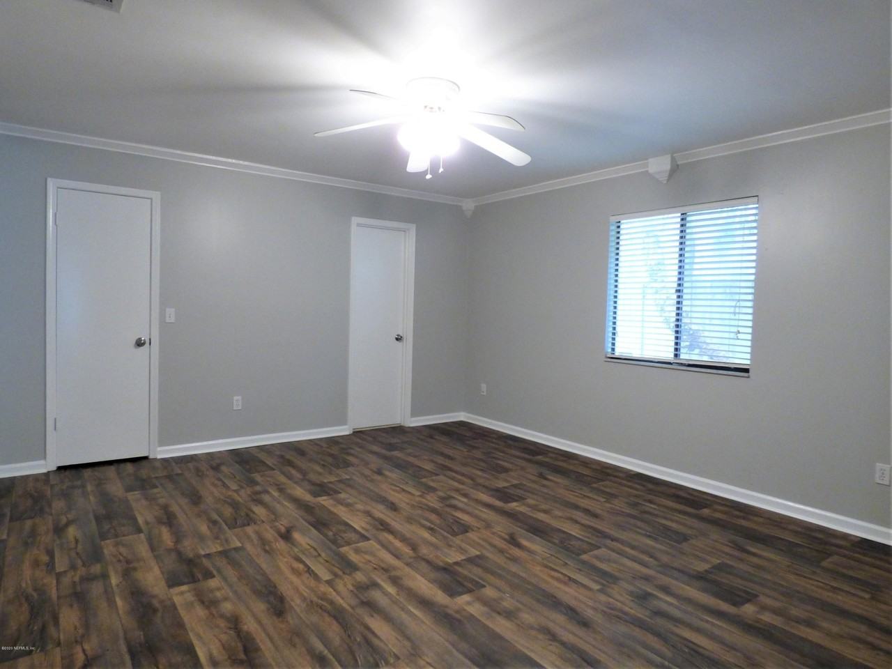 10526 Anchorage Cove Ln - Photo 7 of 14