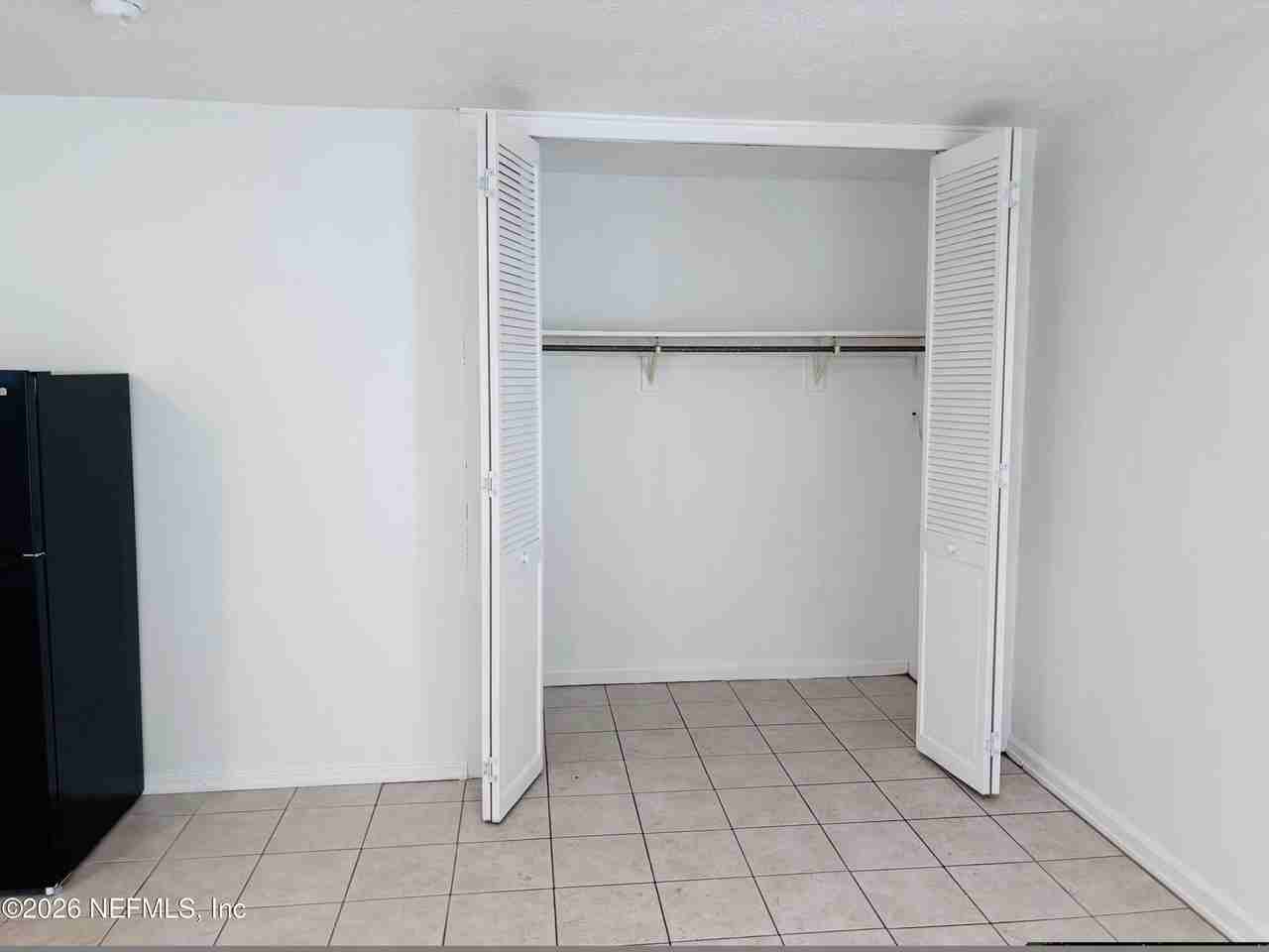 8774 Country Creek Blvd - Photo 4 of 8