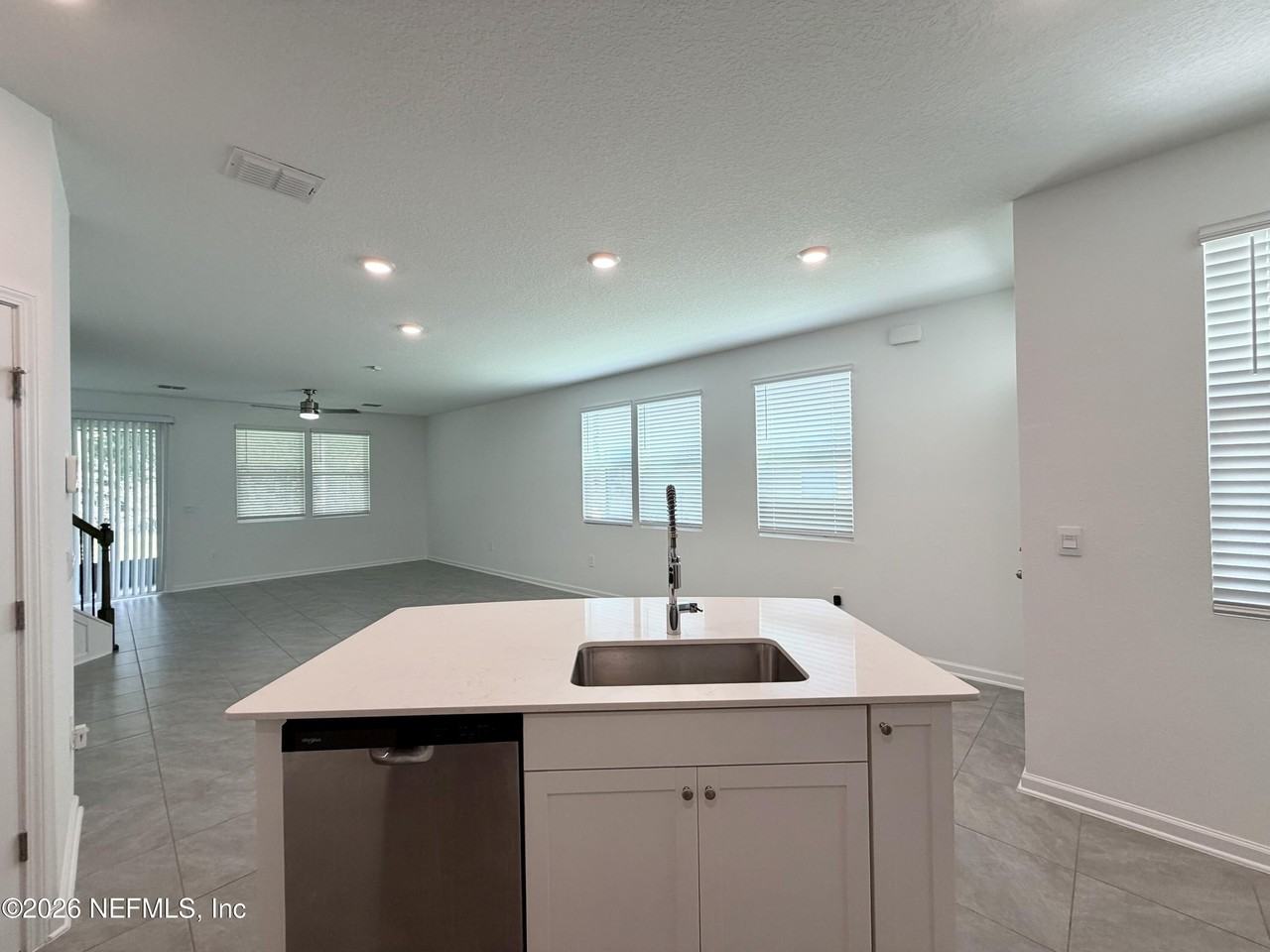 155 Seaport Breeze Rd - Photo 5 of 26