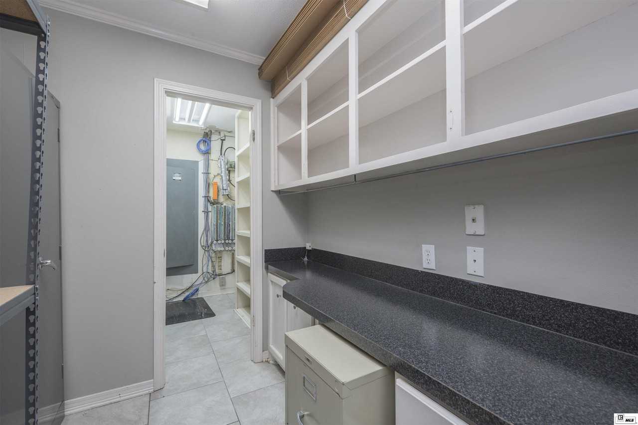 1004 N 19th St - Photo 7 of 25