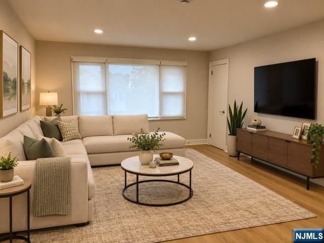 22 Bernice Pl #2 - Photo 5 of 29