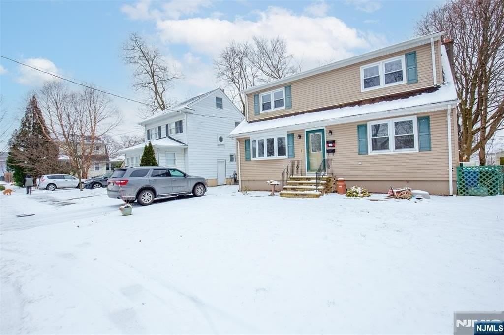 26 Genevieve Ave #2 - Photo 3 of 18