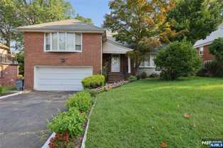 585 W Englewood Ave - Photo 1 of 1
