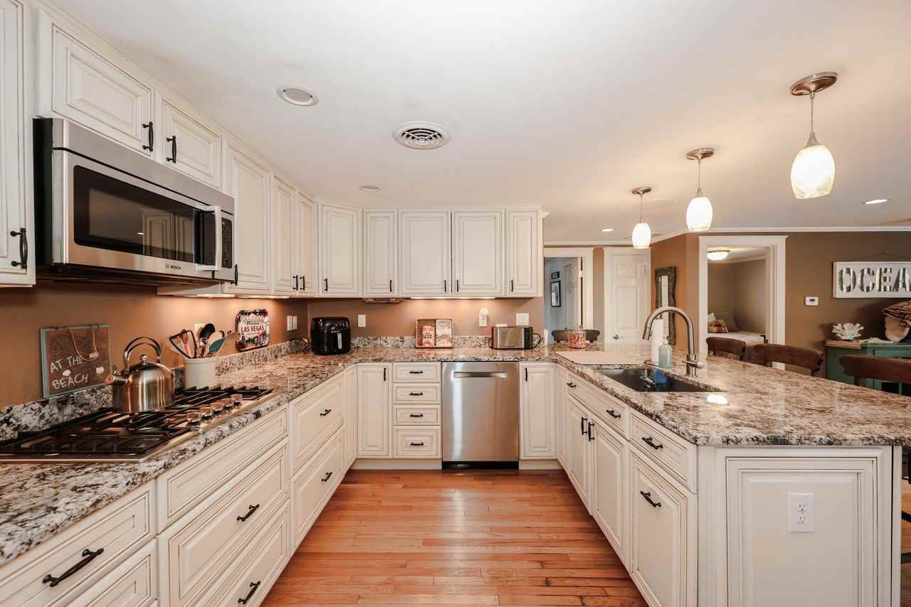 92 Kings Hwy - Photo 5 of 50
