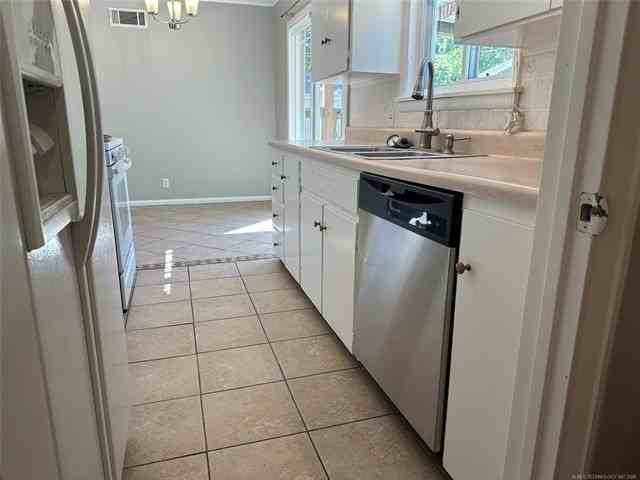 4542 S 23rd West Ave - Photo 7 of 22