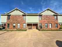 809 W Walnut St #B2 - Photo 1 of 1