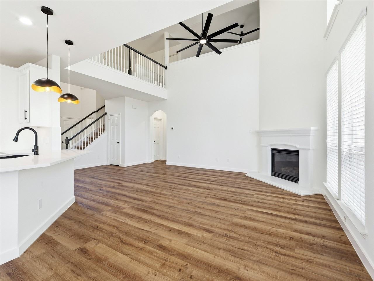 4844 Jodi Dr - Photo 5 of 40
