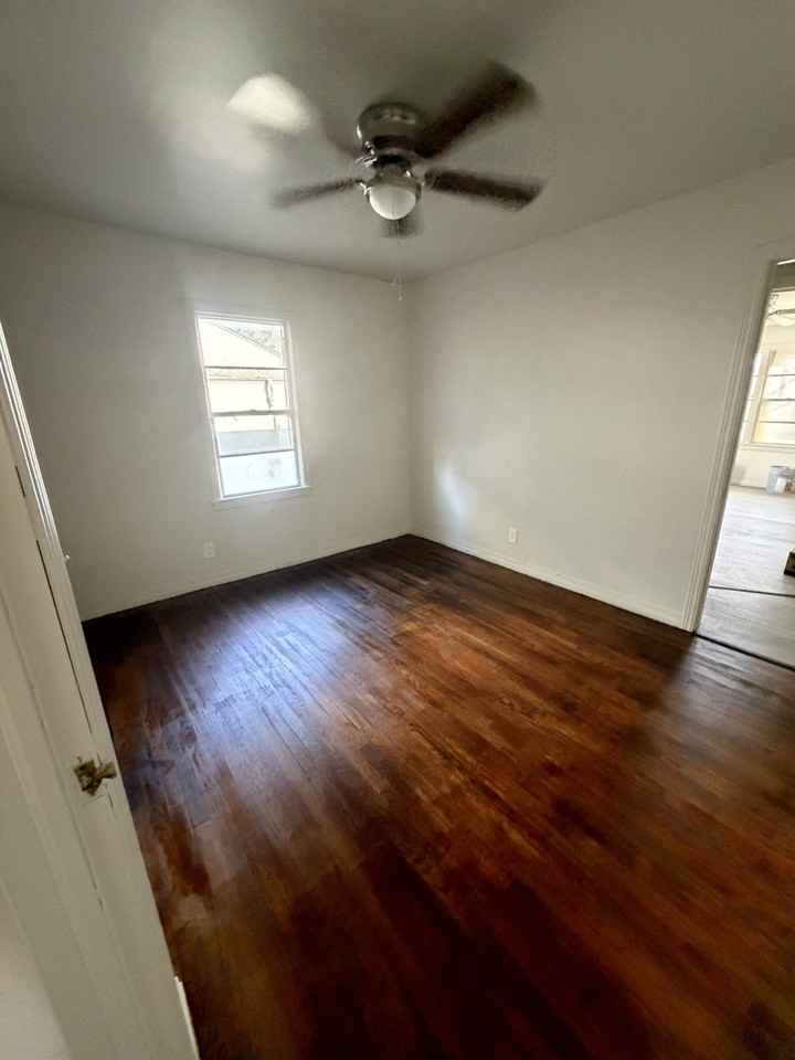 3904 Se 16th Ave #1 - Photo 6 of 40