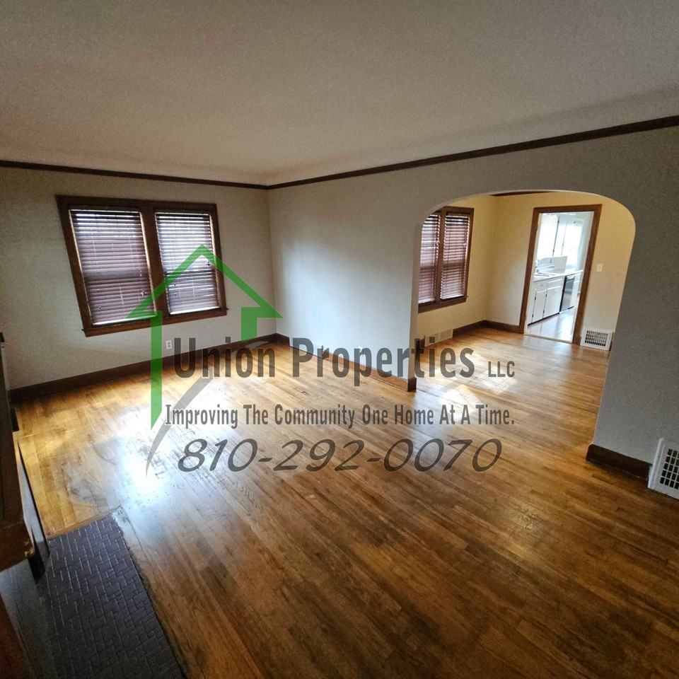 1333 21st St #1 - Photo 7 of 22