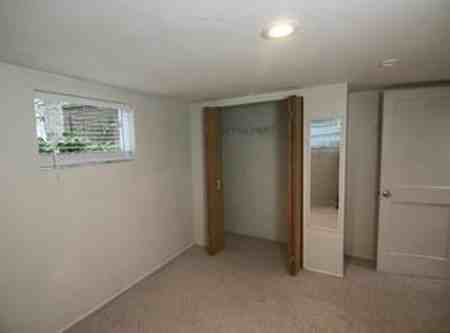 7439 Corliss Ave N - Photo 4 of 6