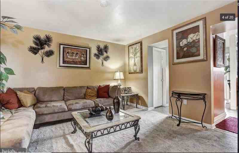 2615 Hallam Ct - Photo 4 of 19