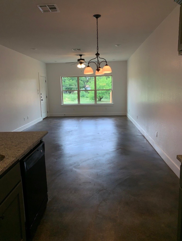 1003 W 2nd St #B - Photo 6 of 11