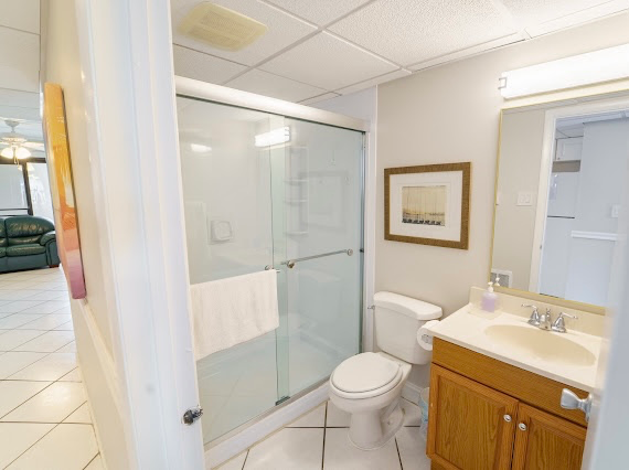 13 44th St #206 - Photo 5 of 9