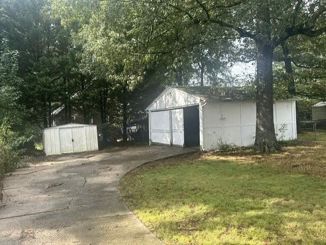 415 Carey Ave - Photo 5 of 10