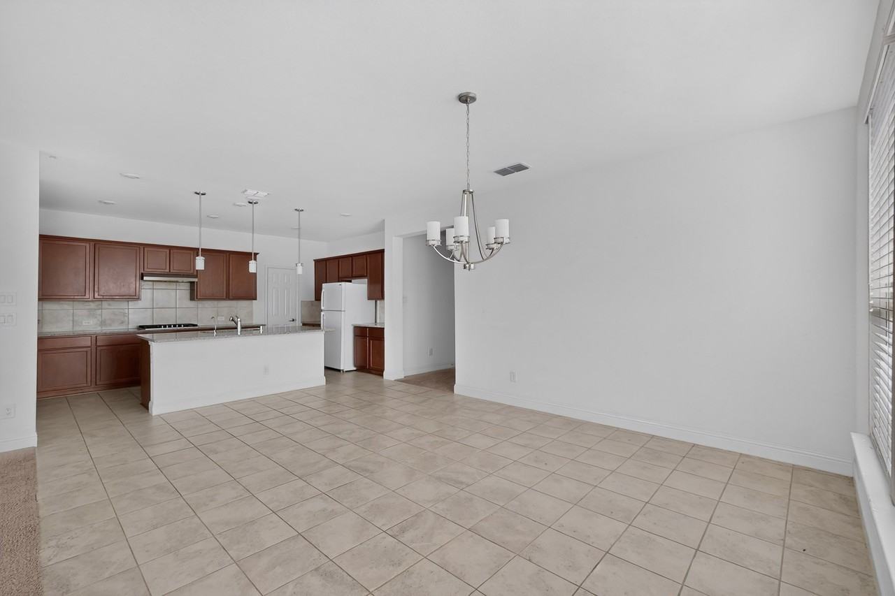 600 Bronze Forest Dr - Photo 6 of 40