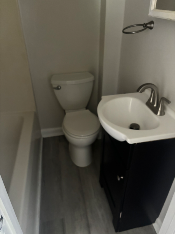 18345 A Williams Road #18345A - Photo 3 of 4