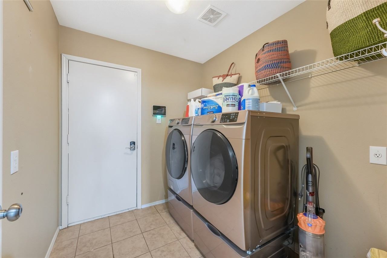 1006 Partridge Dr - Photo 7 of 10